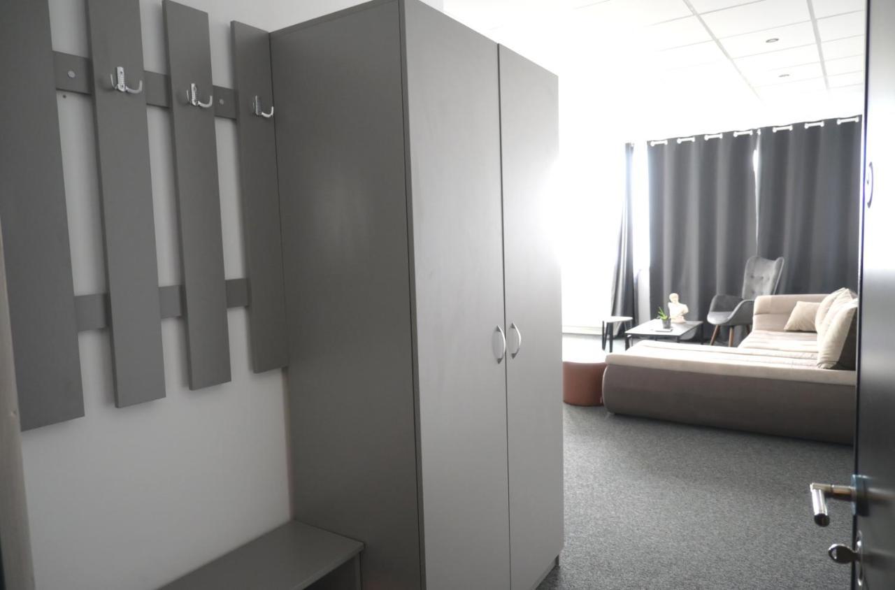 Luana Airport Apartments #3 Otopeni Εξωτερικό φωτογραφία