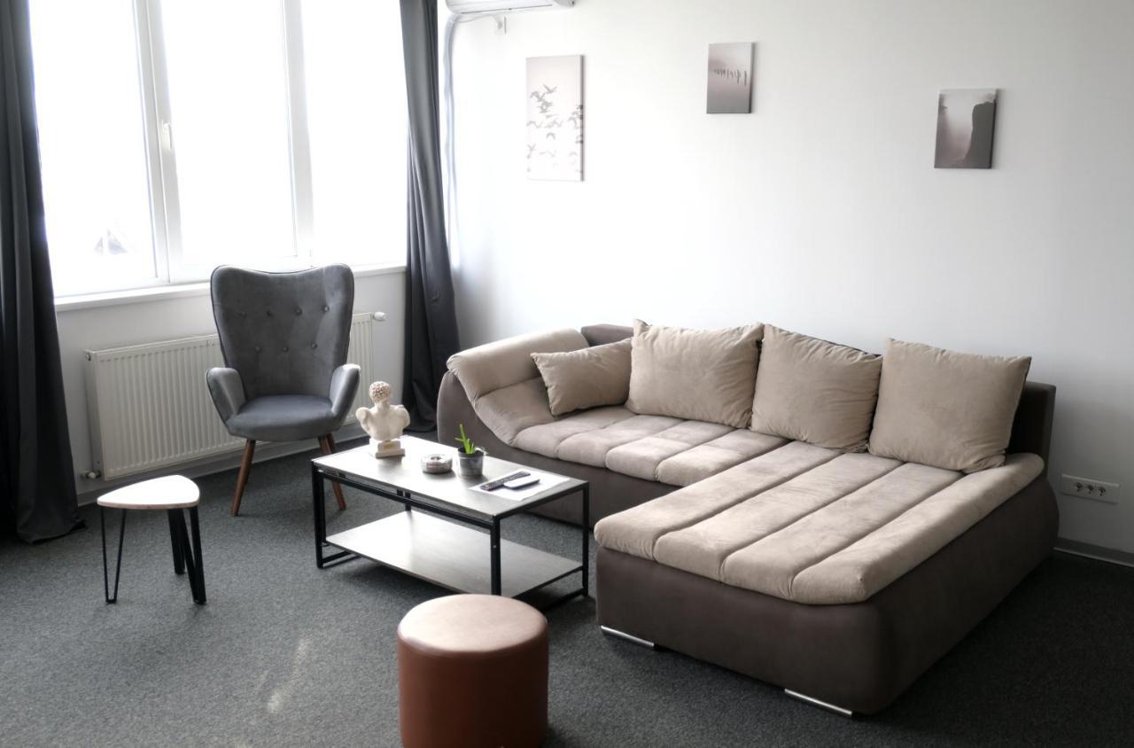 Luana Airport Apartments #3 Otopeni Εξωτερικό φωτογραφία